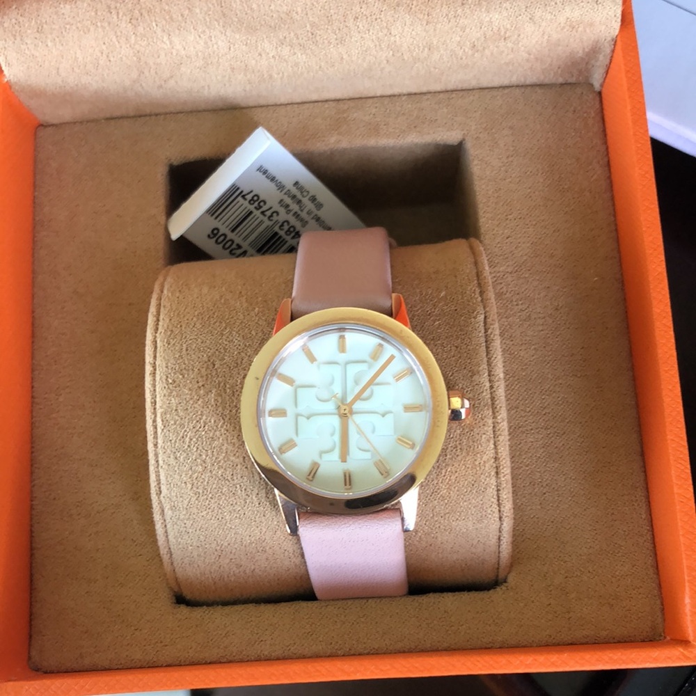 NIB Tory Burch Pink Leather Band Watch. - Picture 6 of 6